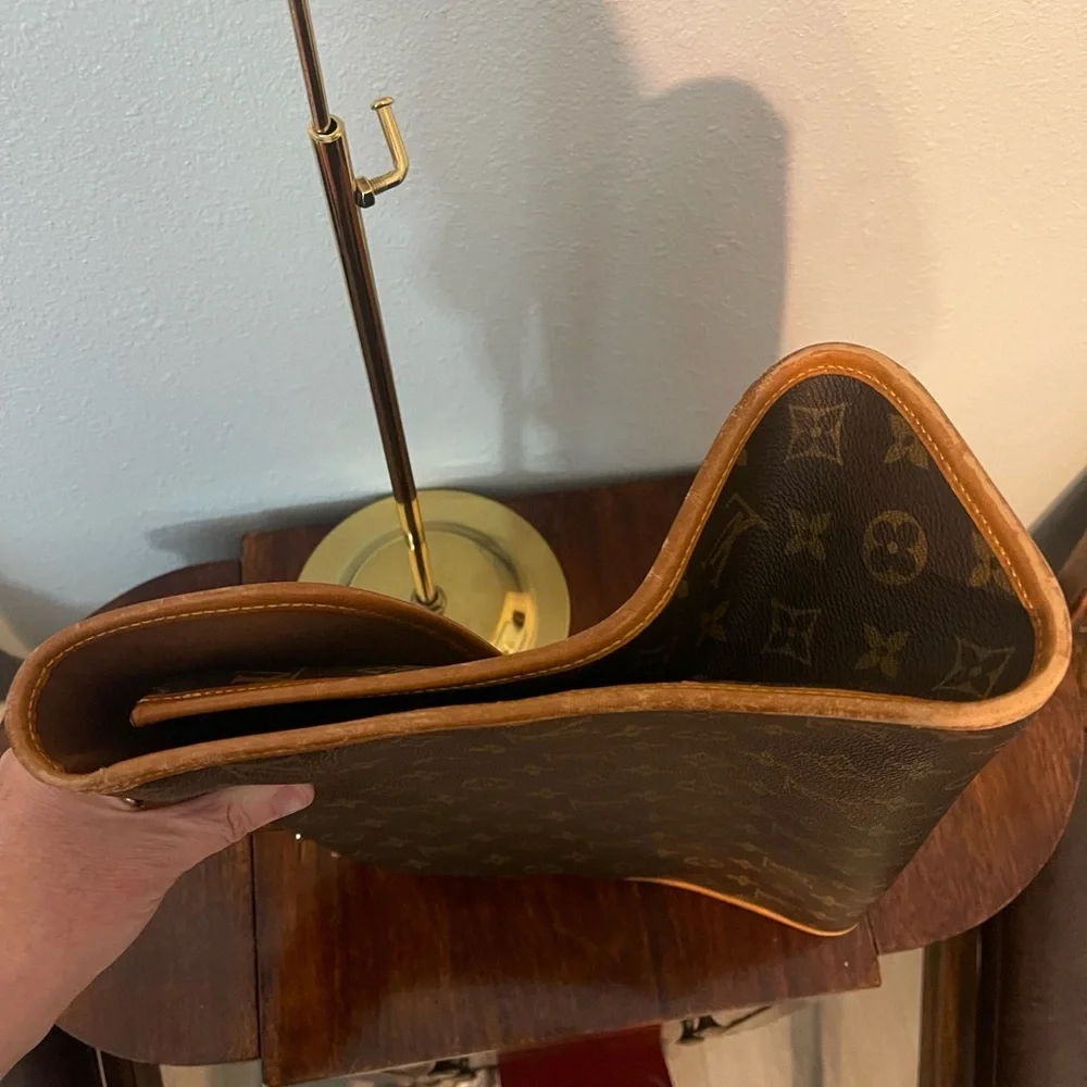 Louis Vuitton Beverly Monogram Tan and Brown Monogram Briefcase